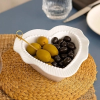 Bowl Tigela Design de Cora��o Ceramica Ondulada Sobremesa Por��o Molho