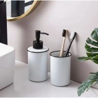 Kit Banheiro 2 Pe�as de Porcelana Branca ? Eleg�ncia e Sofistica��o para o Seu Ambiente