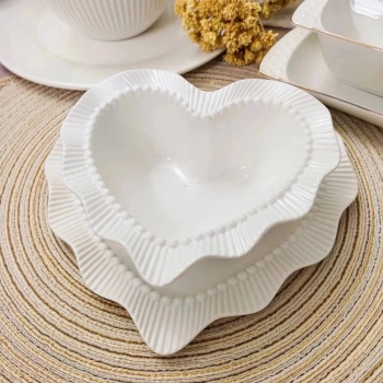 Bowl Tigela Design de Cora��o Ceramica Ondulada Sobremesa Por��o Molho
