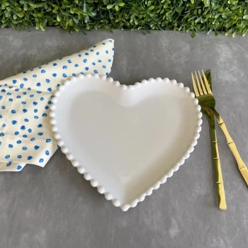 Kit 2 Pratos de Sobremesa Ceramica Branca Formato de Cora��o Borda Perolada 19cm