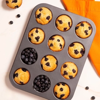 Forma Cupcake P�o de Queijo Empada Bolinho Antiaderente 12 Cavidades